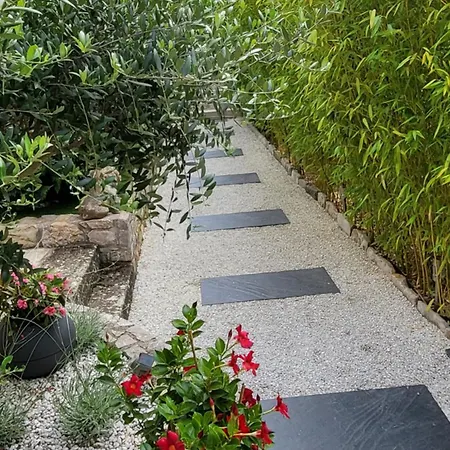 Gasthuis Rolland -chambres De Charme -spa Sauna & Jacuzzi - Label Qualite Tourisme Occitanie - Millau - Gorges Du Tarn 5*