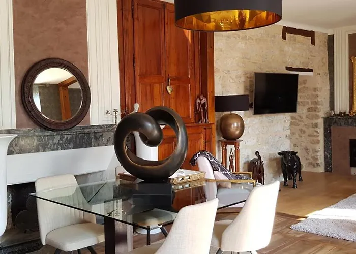 Πανσιόν Rolland -chambres De Charme -spa Sauna & Jacuzzi - Label Qualite Tourisme Occitanie - Millau - Gorges Du Tarn 5*