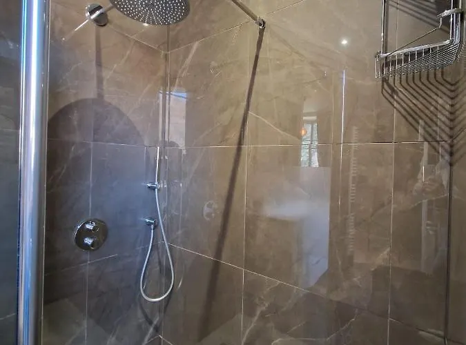 Rolland -chambres De Charme -spa Sauna & Jacuzzi - Label Qualite Tourisme Occitanie - Millau - Gorges Du Tarn Compeyre