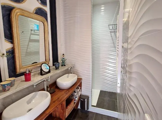 Rolland -chambres De Charme -spa Sauna & Jacuzzi - Label Qualite Tourisme Occitanie - Millau - Gorges Du Tarn