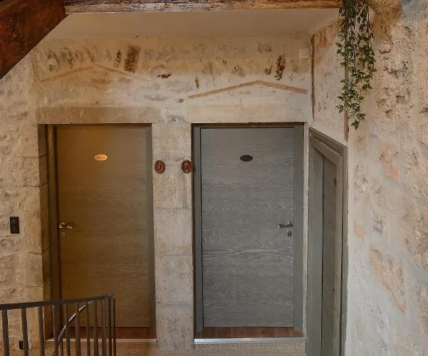 Rolland -chambres De Charme -spa Sauna & Jacuzzi - Label Qualite Tourisme Occitanie - Millau - Gorges Du Tarn