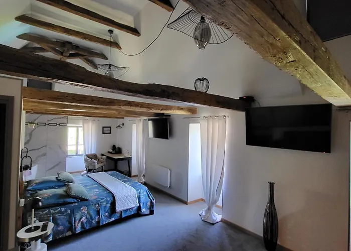 Πανσιόν Rolland -chambres De Charme -spa Sauna & Jacuzzi - Label Qualite Tourisme Occitanie - Millau - Gorges Du Tarn 5*